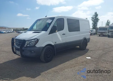 2015 Mercedes-Benz Sprinter 2500 Normal Roof из США, поврежденный, VIN WD4PE7DC1F5963522